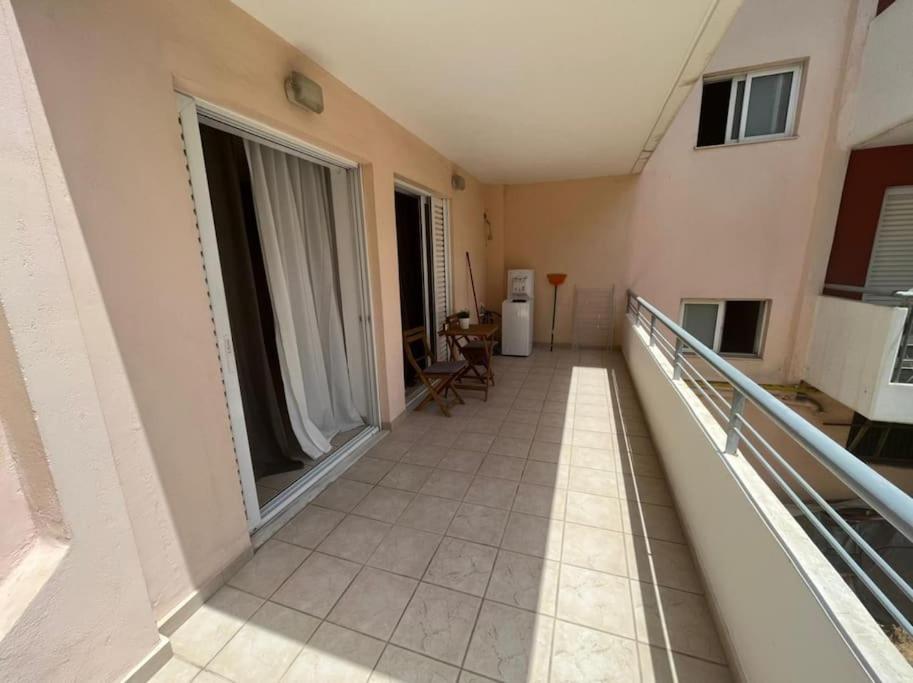 Apartamento Modern Studio Large Veranda -Metro Station Suggrou Atenas Exterior foto